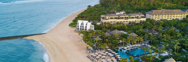 Bali: The Clifftop and the Ocean Below